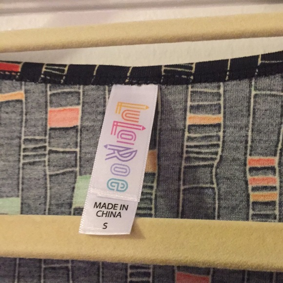 Small Classic T Lularoe NWT - Picture 5 of 5